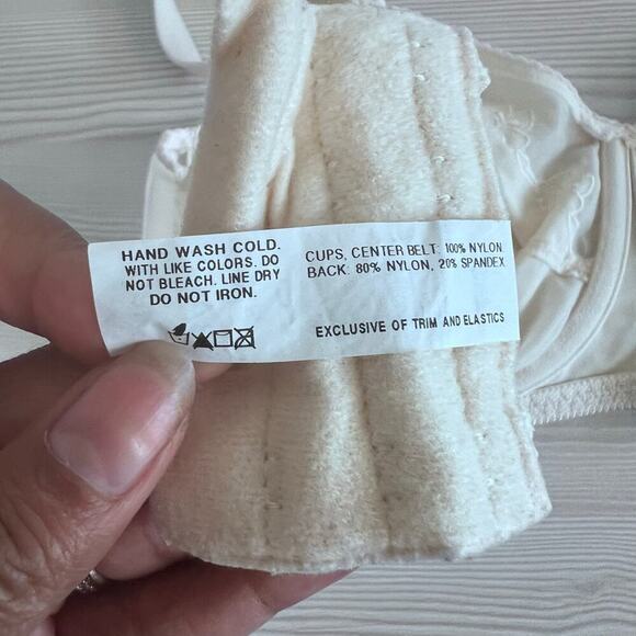 Bali Womens Full Coverage Bra 40D Cream Unlined Underwire Mesh Adjustable Straps - Picture 4 of 6